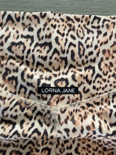 Lorna Jane Leopard-Print Active Tights – Size L
