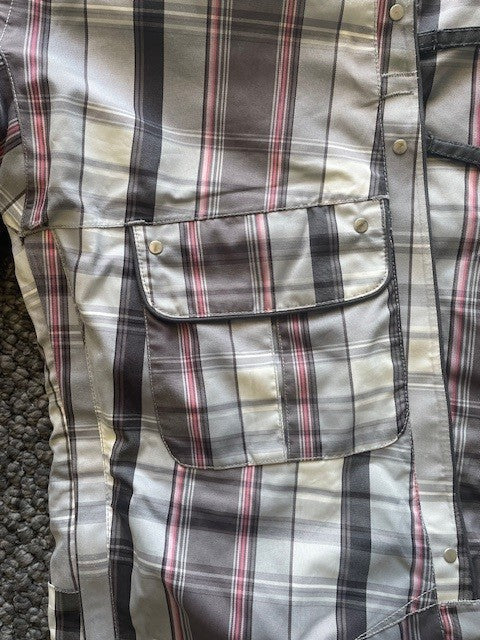 686 Women’s Ski/Snowboard Pants – Size L – Plaid – Excellent Condition