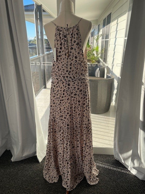 Tigerlily Anita Maxi Dress – Snow Leopard | Size 12 |