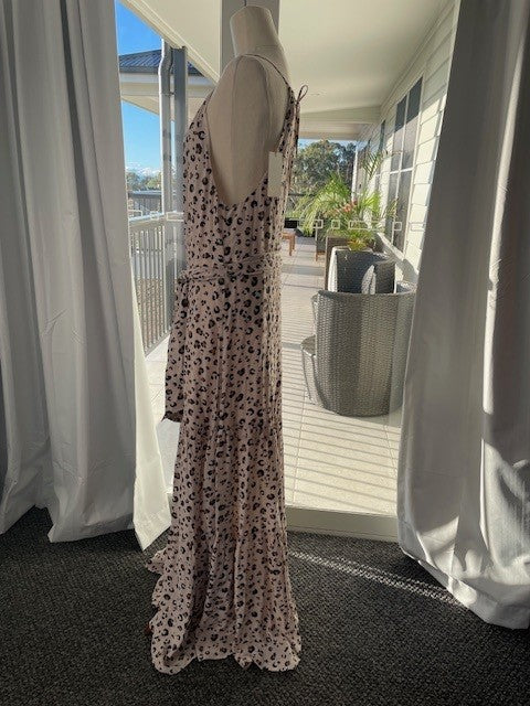 Tigerlily Anita Maxi Dress – Snow Leopard | Size 12 |