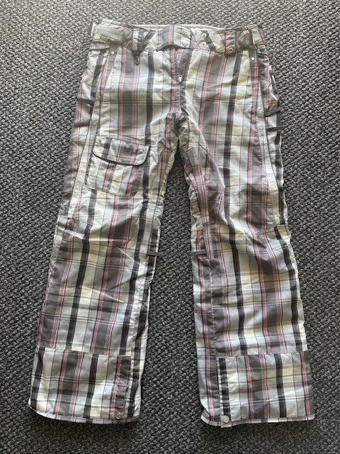 686 Women’s Ski/Snowboard Pants – Size L – Plaid – Excellent Condition