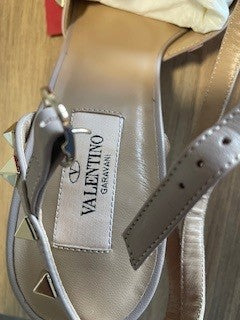 Valentino Garavani Rockstud Double-Strap Pumps – Size 41