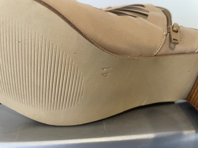 Sandler Baltic Heeled Sandal – Neutral Glove | Size 41B
